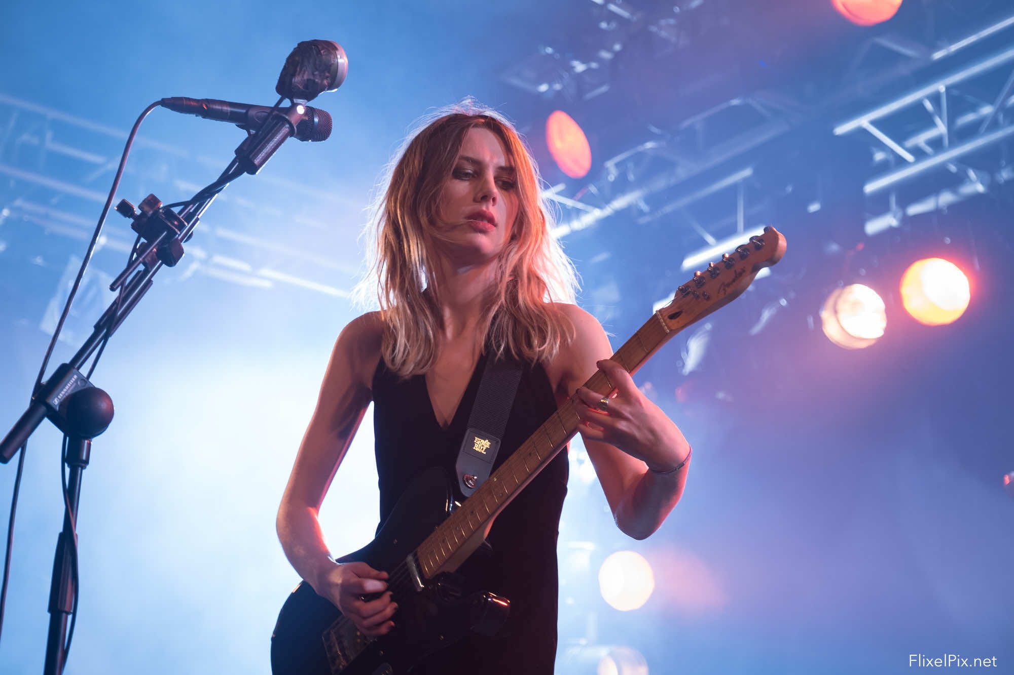 Wolf Alice - Belfast - FlixelPix