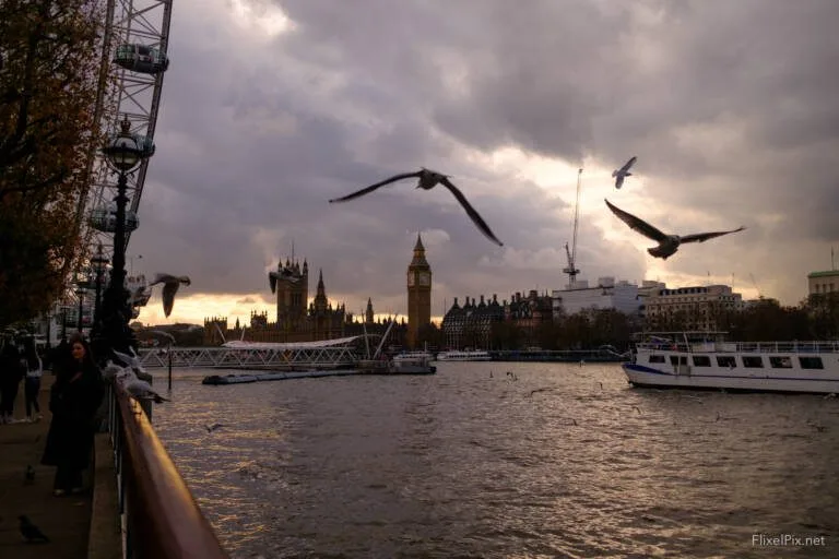 London by FlixelPix Fujifilm X100VI travel camera