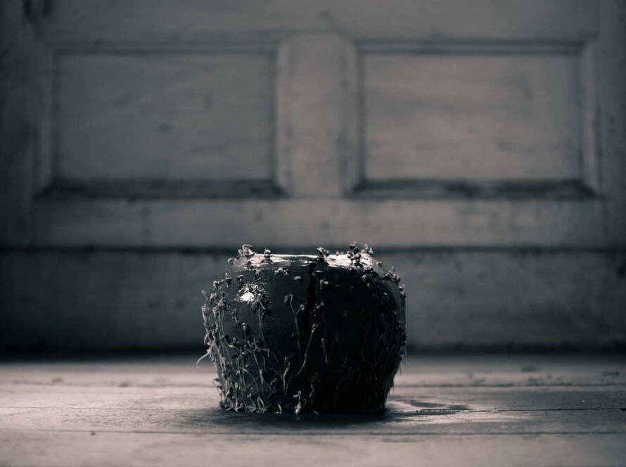 Things that fall between - R-space gallery Mak-9